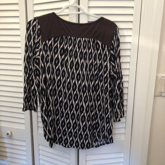 Common thread Anthropologie, black and white pattern blouse, M - Picture 3 of 10